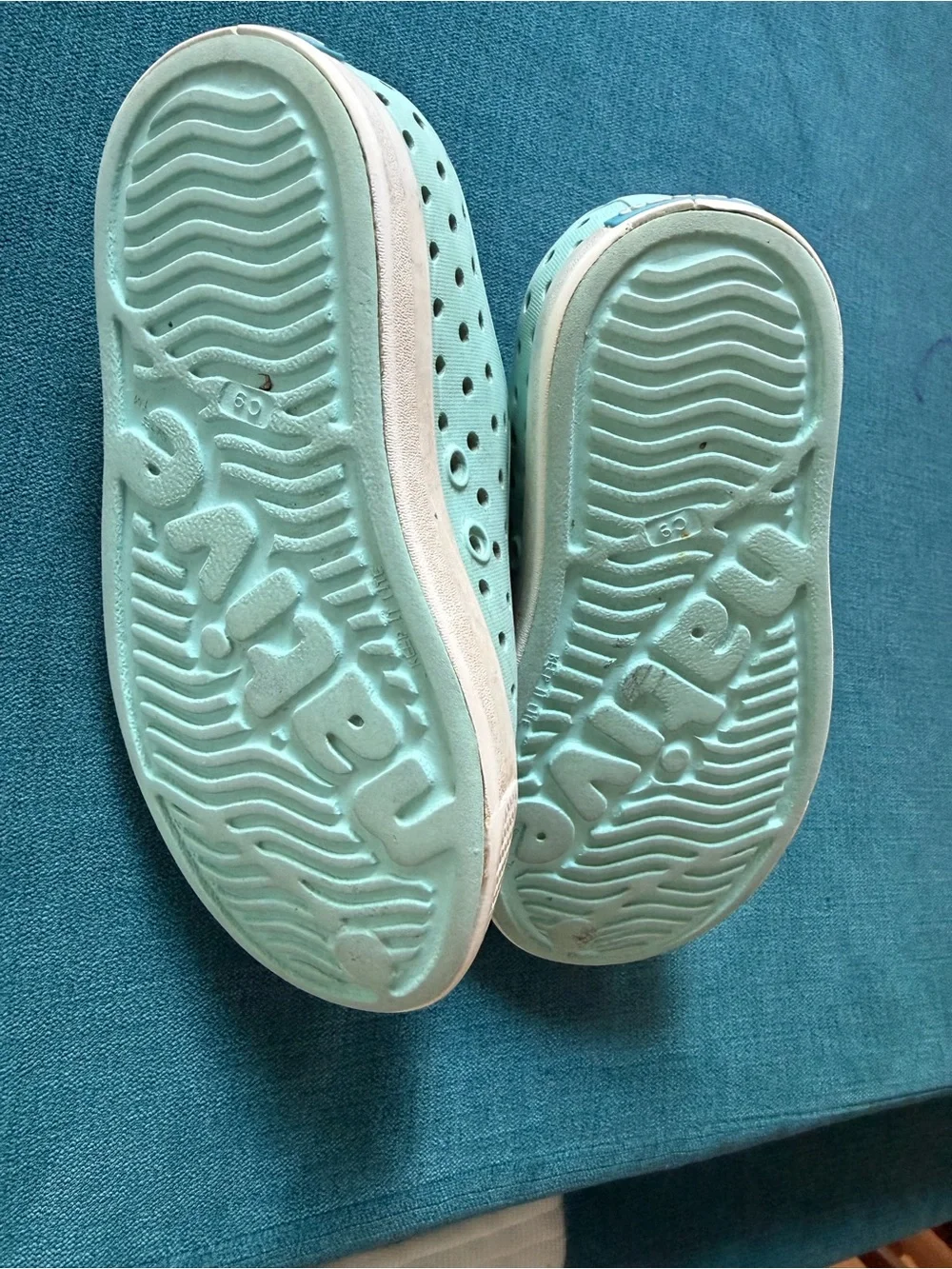 Native Kids Slip-On Water Shoes in Mint